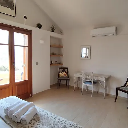 Lovers' Nest بيت ضيافة